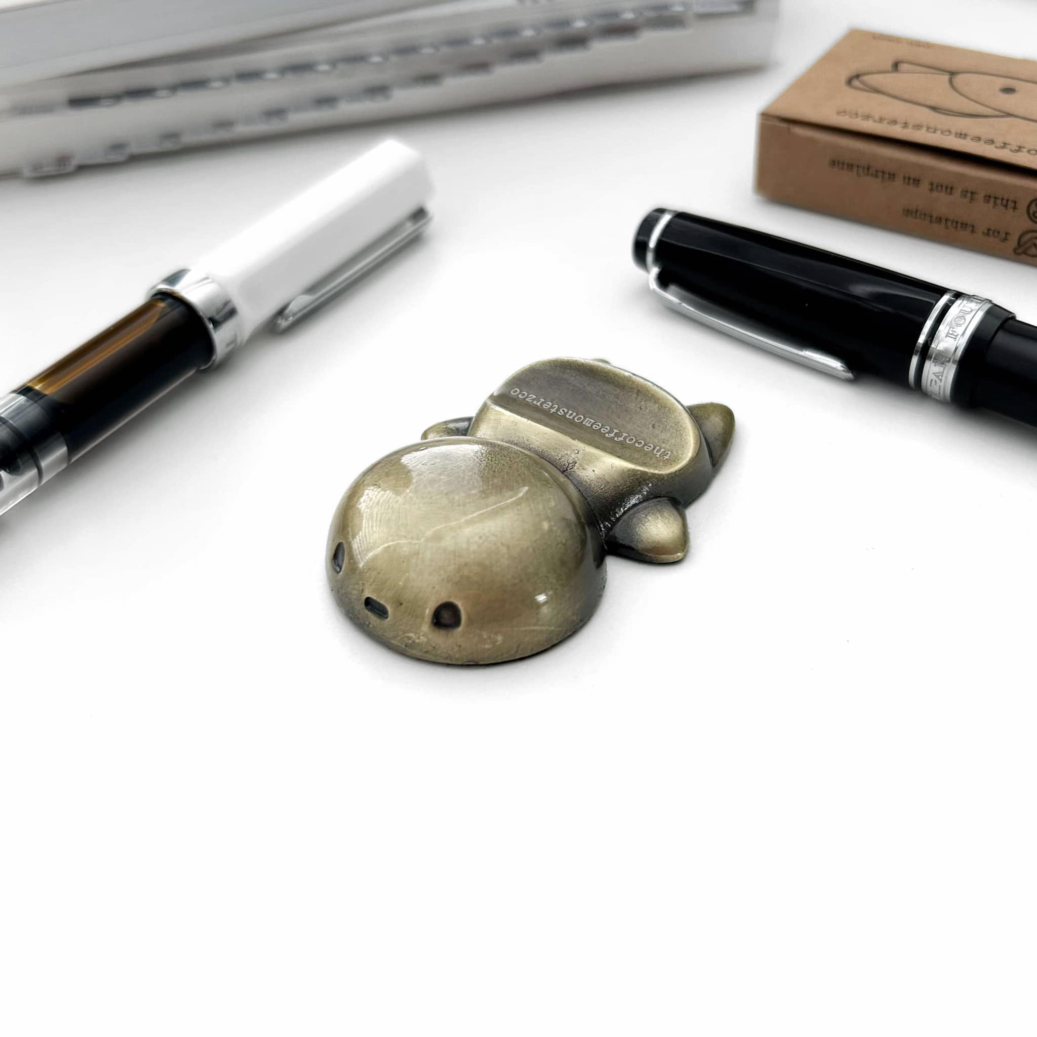 Misfit Desk Blob - Pen Rest (1 per customer)